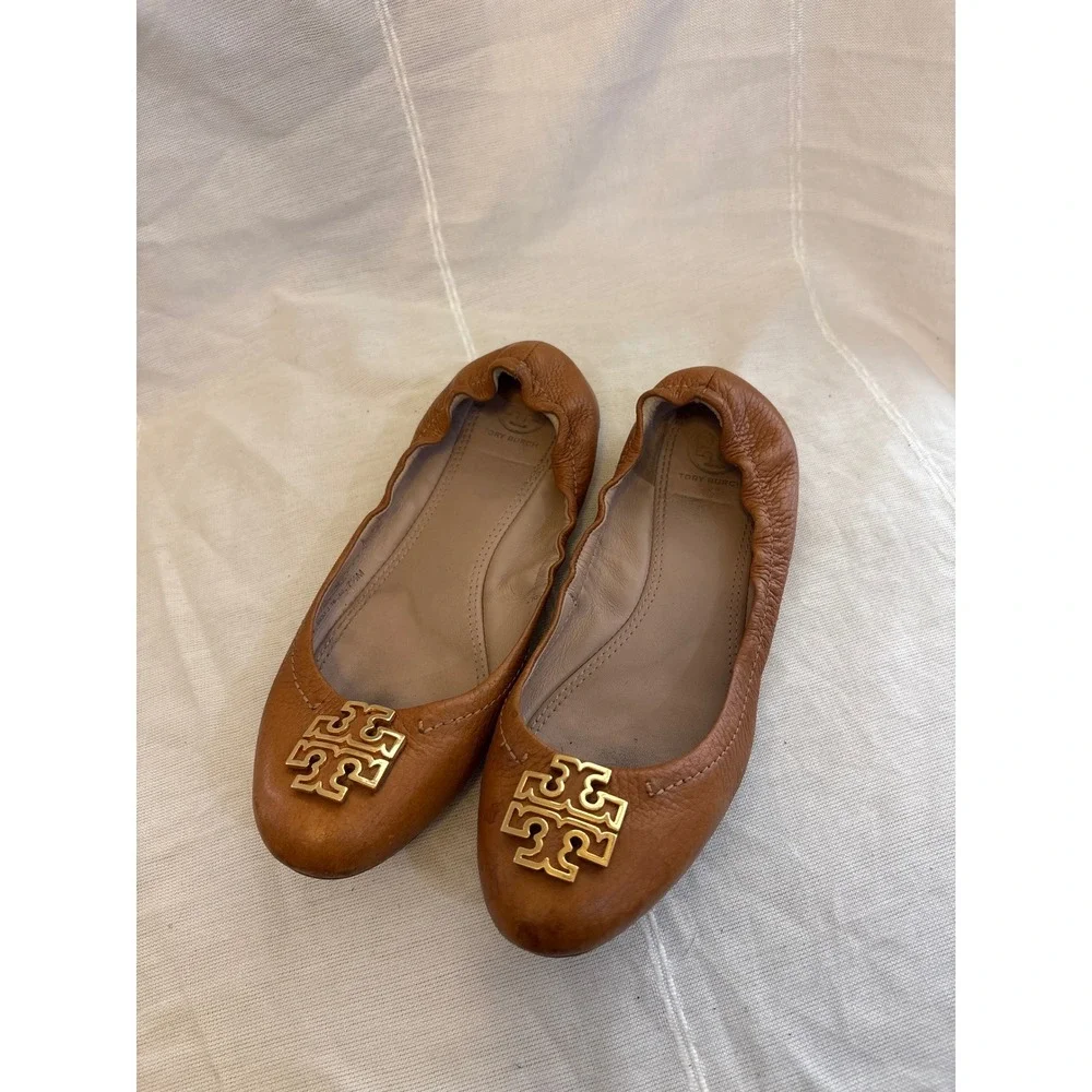 Tory Burch Minnie Travel Ballet Flats Tan Leather Gold Logo 50393 Size 7.5M
